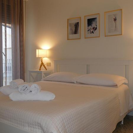Hotel Spring Rimini Exterior foto