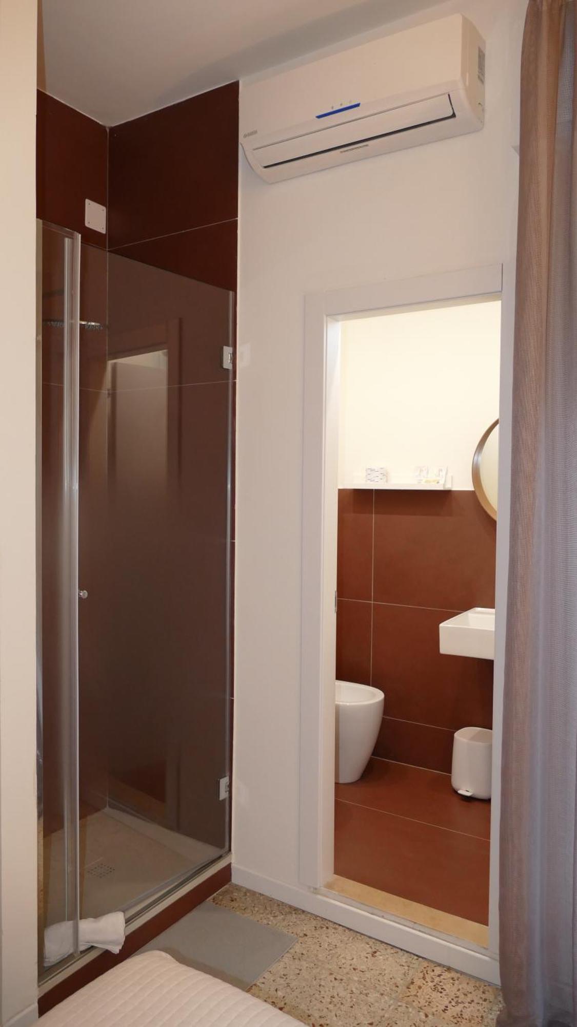 Hotel Spring Rimini Exterior foto